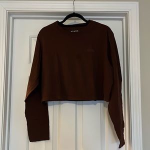 Set Active long sleeve crop tee